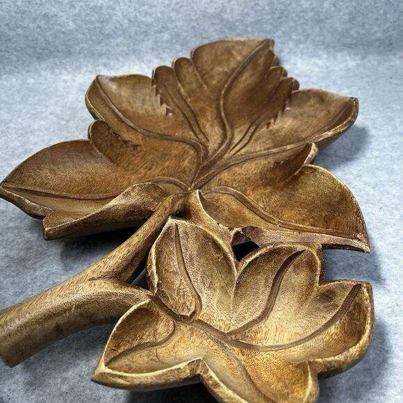 Hand-Carved Wood Bowl Fruit Basket With Carved Leaves Handle Centerpiece MCM Vtg - Picture 7 of 12